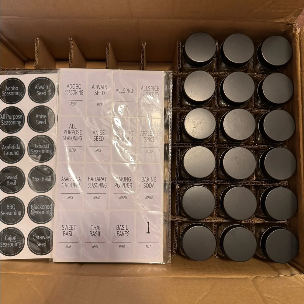 Clear Glass Spice Jar with Black Lid - Set of 18 - Picture 2 of 4